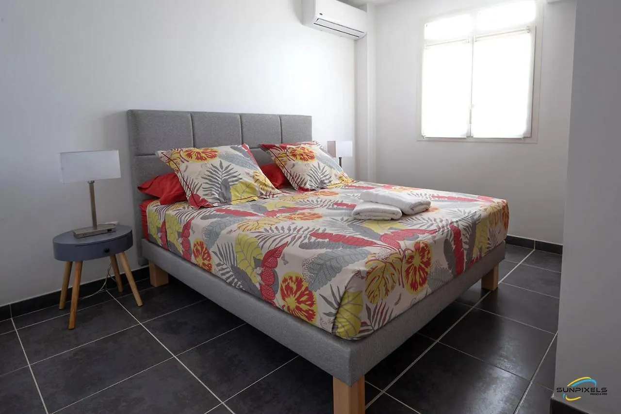 公寓 L'Anse Plage Appartement 2 Chambres Avec Spa A 200 M De La Plage, Jardin Prive Et Parking 莱特鲁瓦西莱 马提尼克