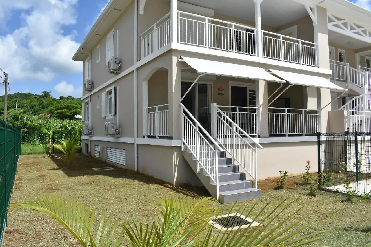 L'Anse Plage Appartement 2 Chambres Avec Spa A 200 M De La Plage, Jardin Prive Et Parking Les Trois-Ilets Apartamento